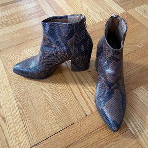 Steve Madden Snakeskin Booties Size 7